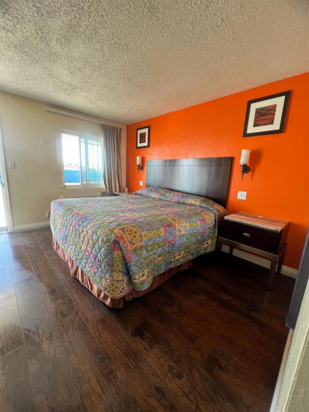 Walden Motel Image 22
