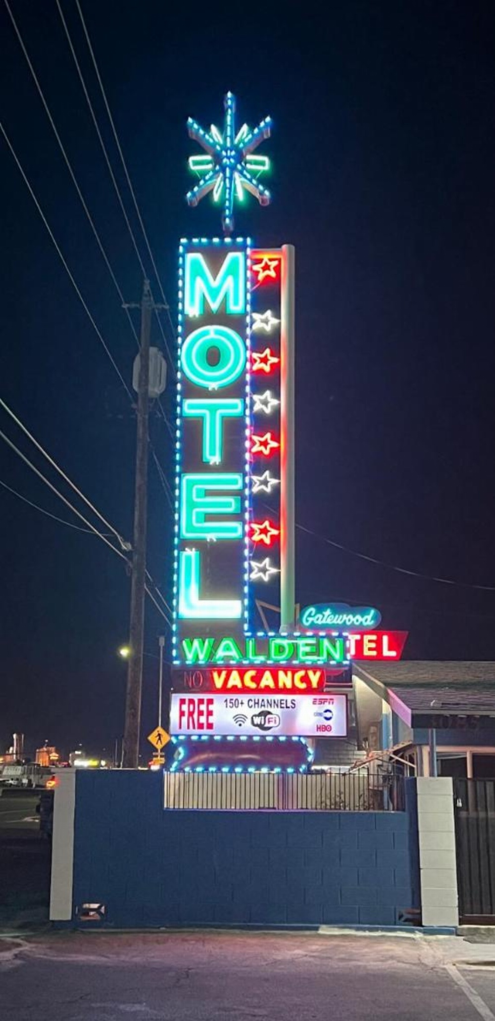 Walden Motel Image 7
